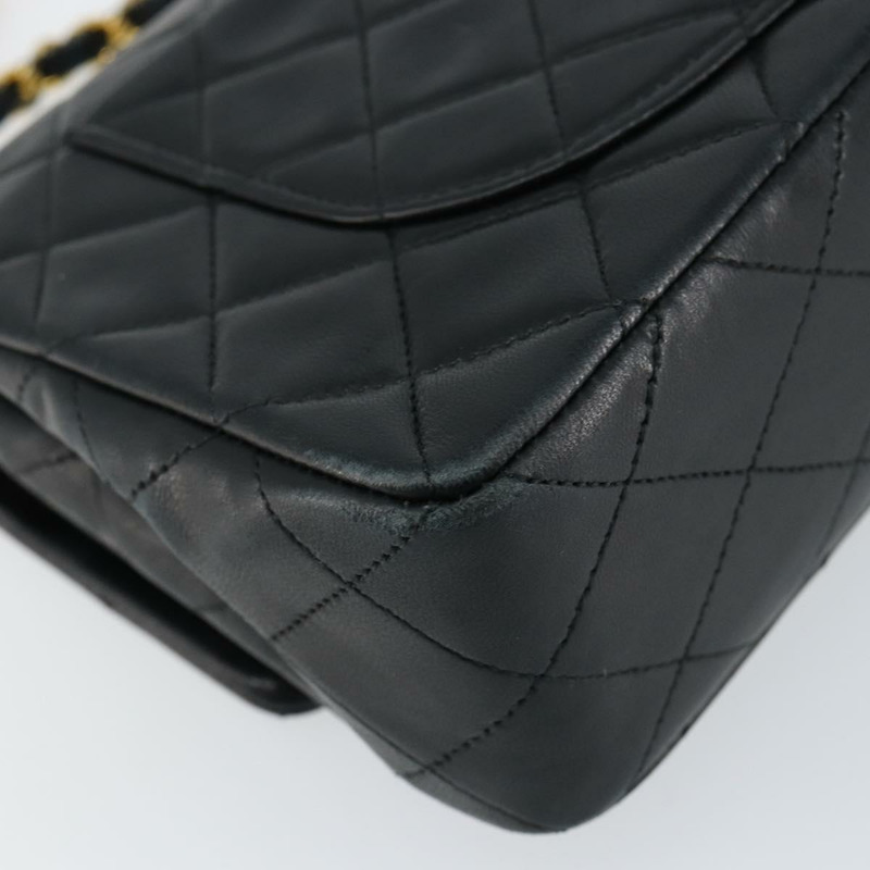 【日本直送】香奈兒 Matelasse 23 鏈條肩背包，羊皮材質，黑色，金色雙C標誌，正品編號 145577AV-17