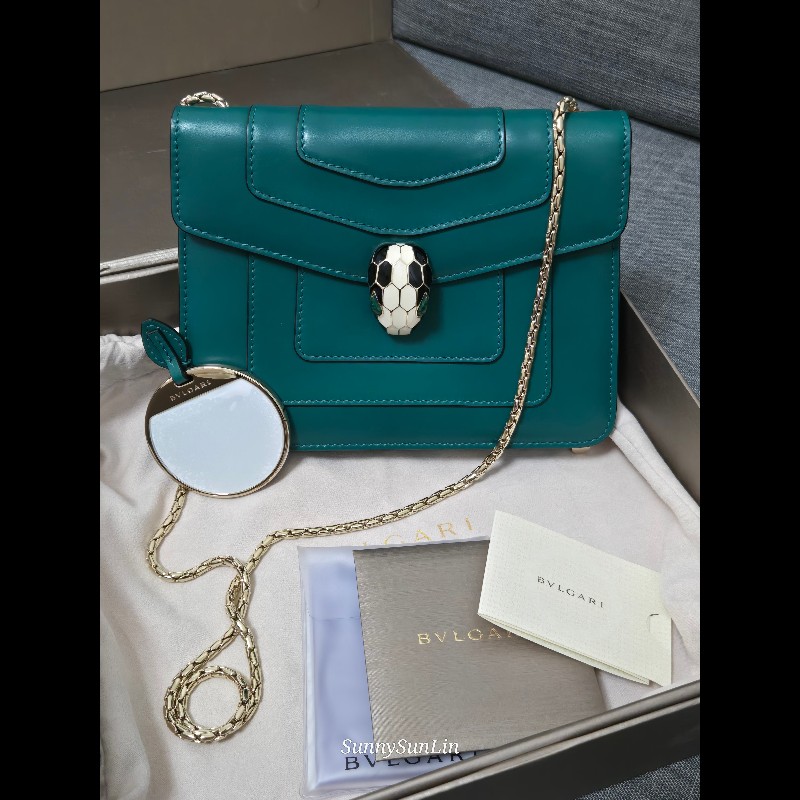 BVLGARI 寶格麗 20cm方形蛇頭包

祖母綠-5