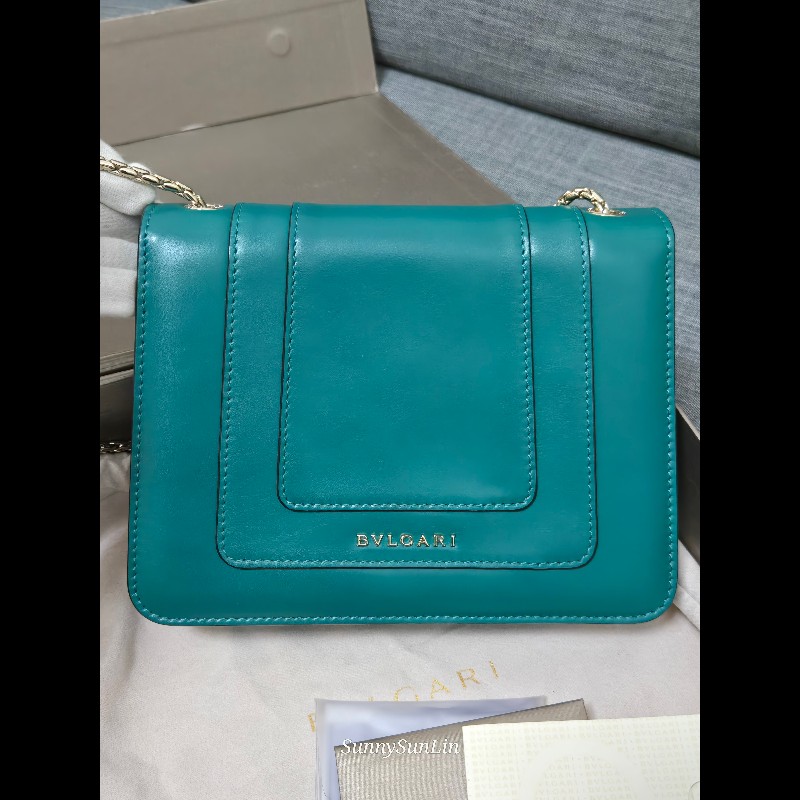 BVLGARI 寶格麗 20cm方形蛇頭包

祖母綠-10