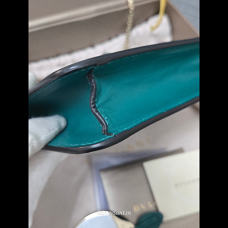 BVLGARI 寶格麗 20cm方形蛇頭包

祖母綠-15