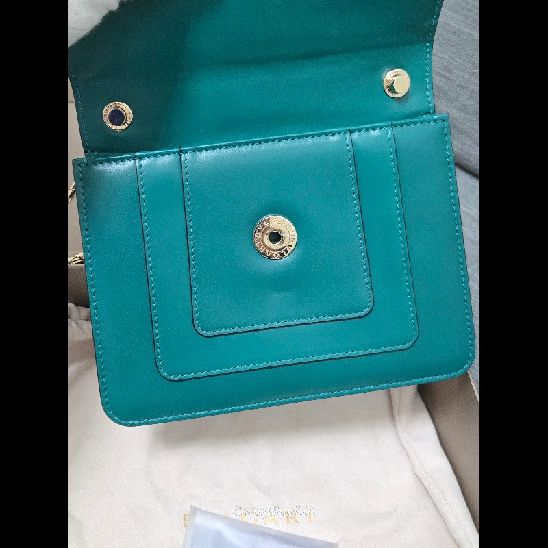 BVLGARI 寶格麗 20cm方形蛇頭包

祖母綠-20