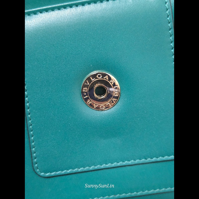 BVLGARI 寶格麗 20cm方形蛇頭包

祖母綠-21