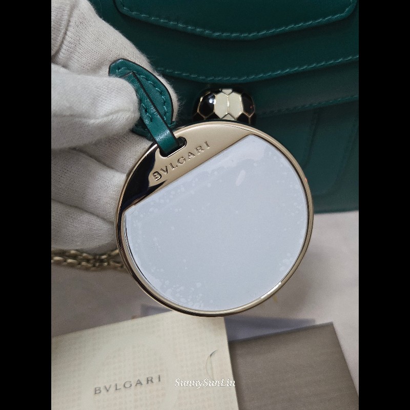 BVLGARI 寶格麗 20cm方形蛇頭包

祖母綠-27