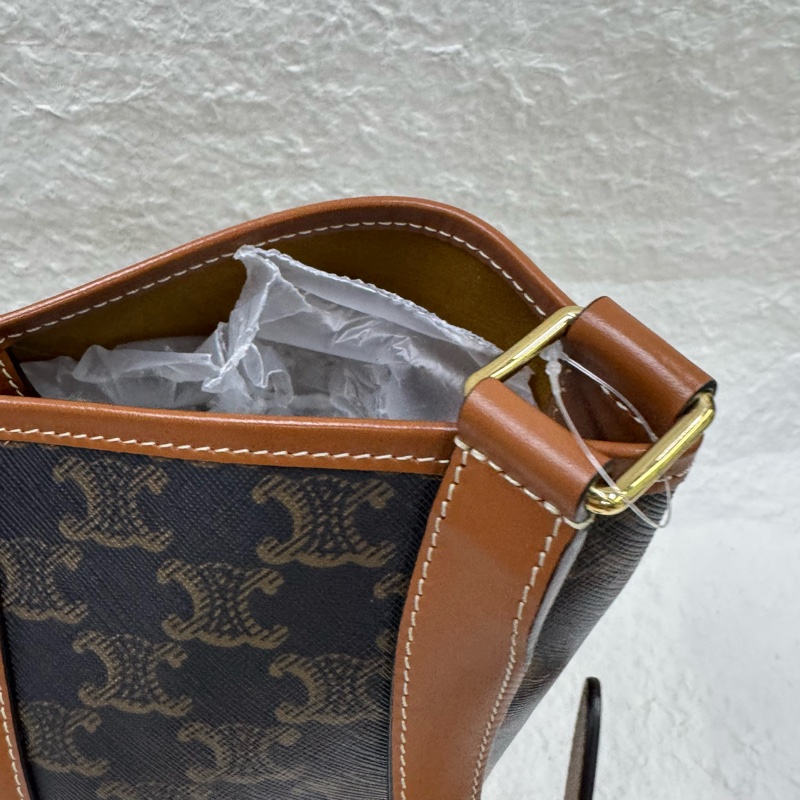 Celine 凱旋門老花經典水桶單小號肩包-16