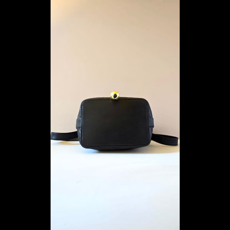 【LA LUNE】絕版中古包 Chanel古董黑色水桶包 側背包 單肩包 斜背包 二手包-2