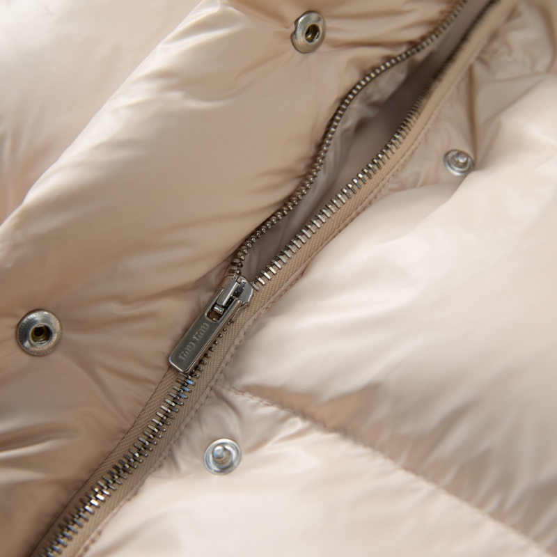 ❤️ MIU MIU 時尚羽絨背心-5