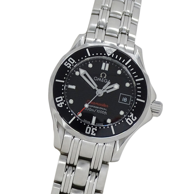 歐米茄海馬系列潛水錶 213.30.28.61.01.001 女士專業300公尺潛水錶，附日期顯示，石英機芯，不鏽鋼錶殼，銀/黑色，拋光處理-0