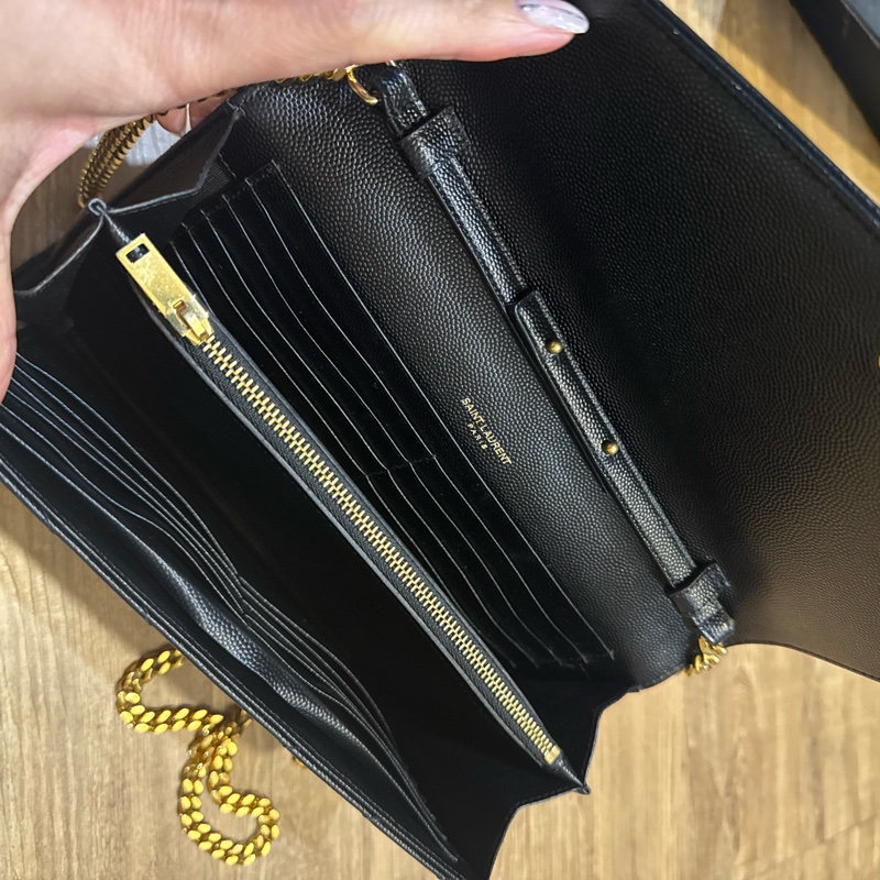 YSL WOC CASSANDRE經典粒面皮革鏈條錢包-8