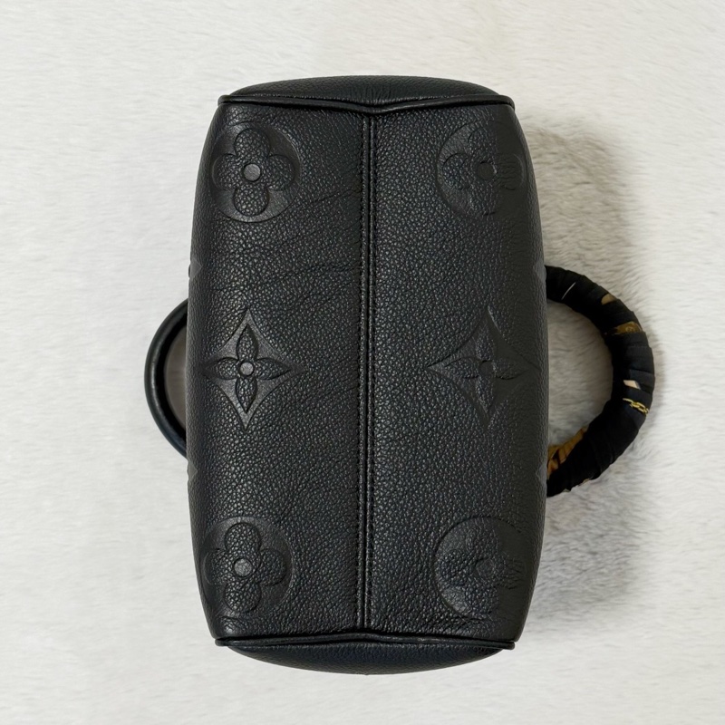 Louis Vuitton Speedy 20 黑色 （含LV長絲巾)-12