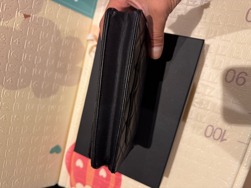 CHANEL CLAASIC WOC-6