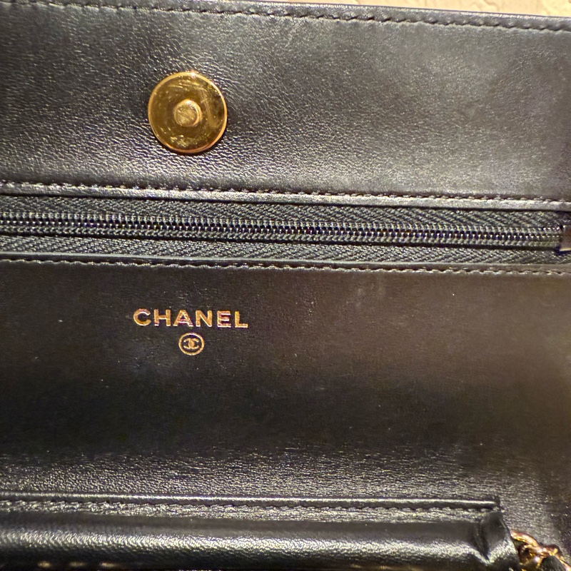 CHANEL CLAASIC WOC-9