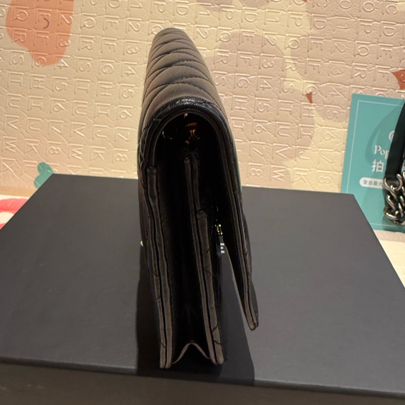 CHANEL CLAASIC WOC-19