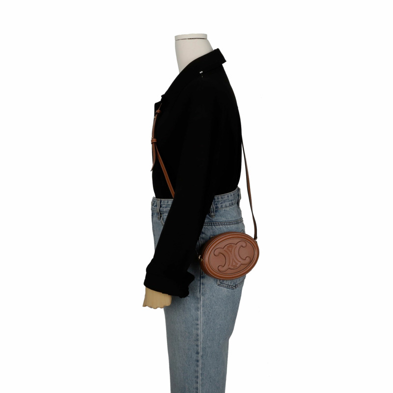 CELINE Triomphe Oval Pulse 斜背包 10I703DPQ-9