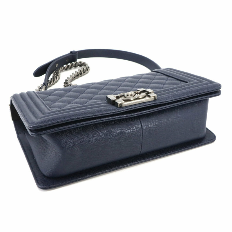 香奈兒 Boy Chanel 鏈單背包，海軍藍魚子醬皮革，銀色五金配件 (A67086)-4