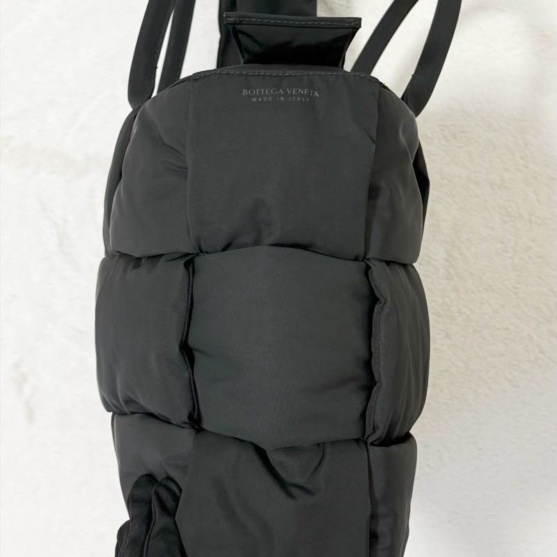 Bottega Veneta 大號 12 格 Arco 黑色兩用手提包-2