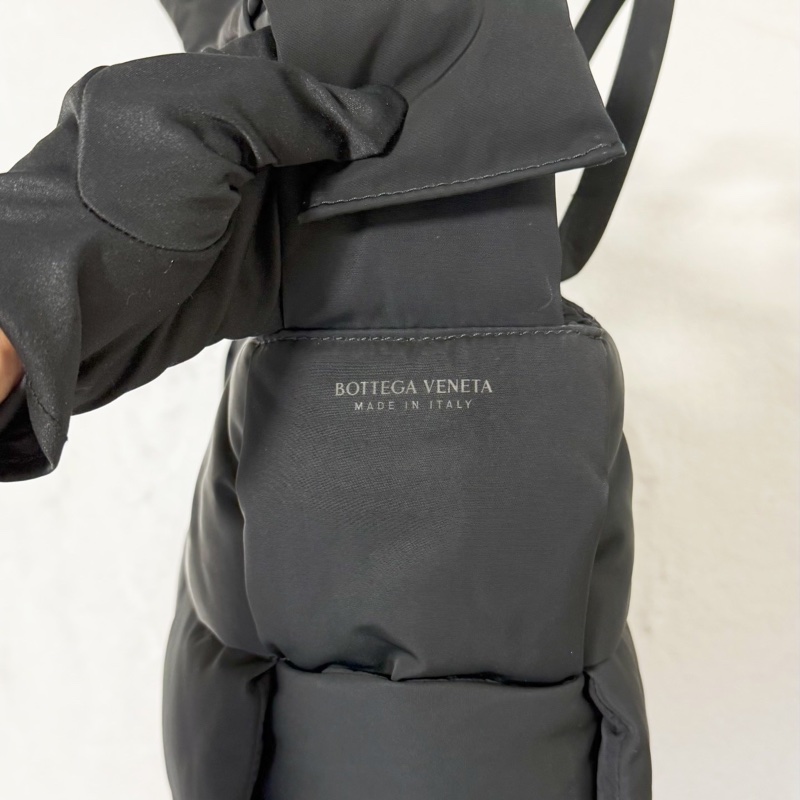 Bottega Veneta 大號 12 格 Arco 黑色兩用手提包-3