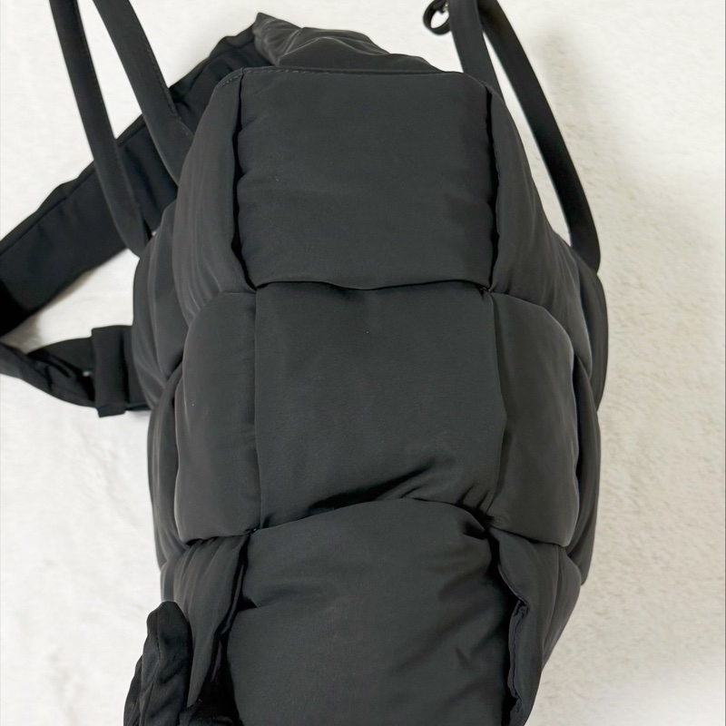 Bottega Veneta 大號 12 格 Arco 黑色兩用手提包-4