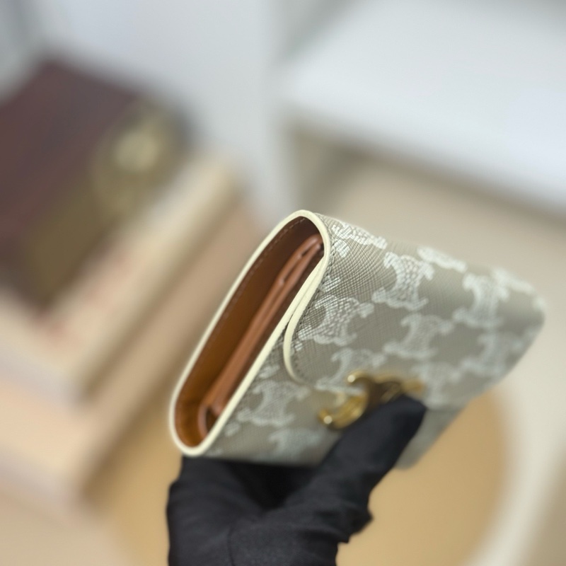 Celine奶茶色錢包-4