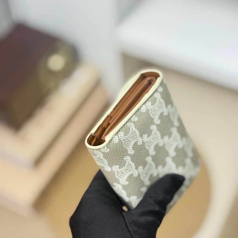 Celine奶茶色錢包-10