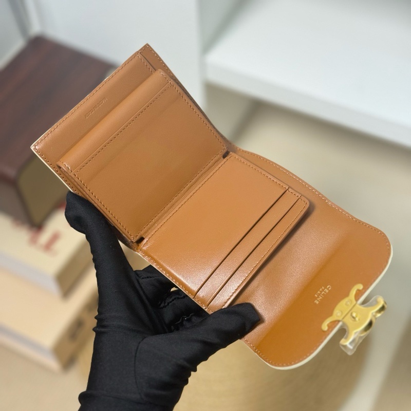 Celine奶茶色錢包-13