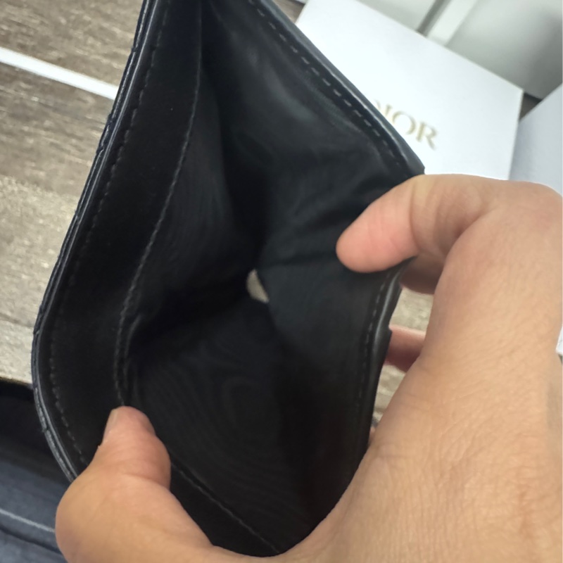 Dior Caro Dahlia 九五新短夾錢包 黑色柔軟 Cannage 籐格紋小牛皮-14