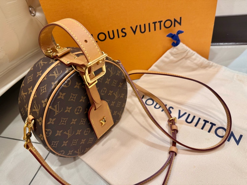 (9.9成新)LOUIS VUITTON Petite BofteChapeau 硬殼帽子盒圓餅包 M43514肩背手提包-0