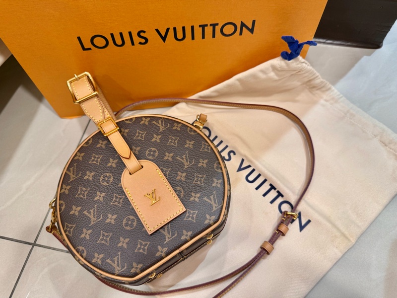(9.9成新)LOUIS VUITTON Petite BofteChapeau 硬殼帽子盒圓餅包 M43514肩背手提包-7