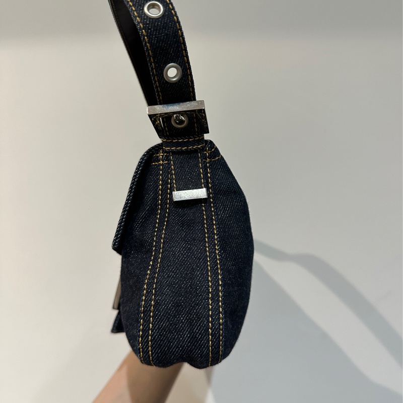 Fendi Baguette丹寧法棍包-12