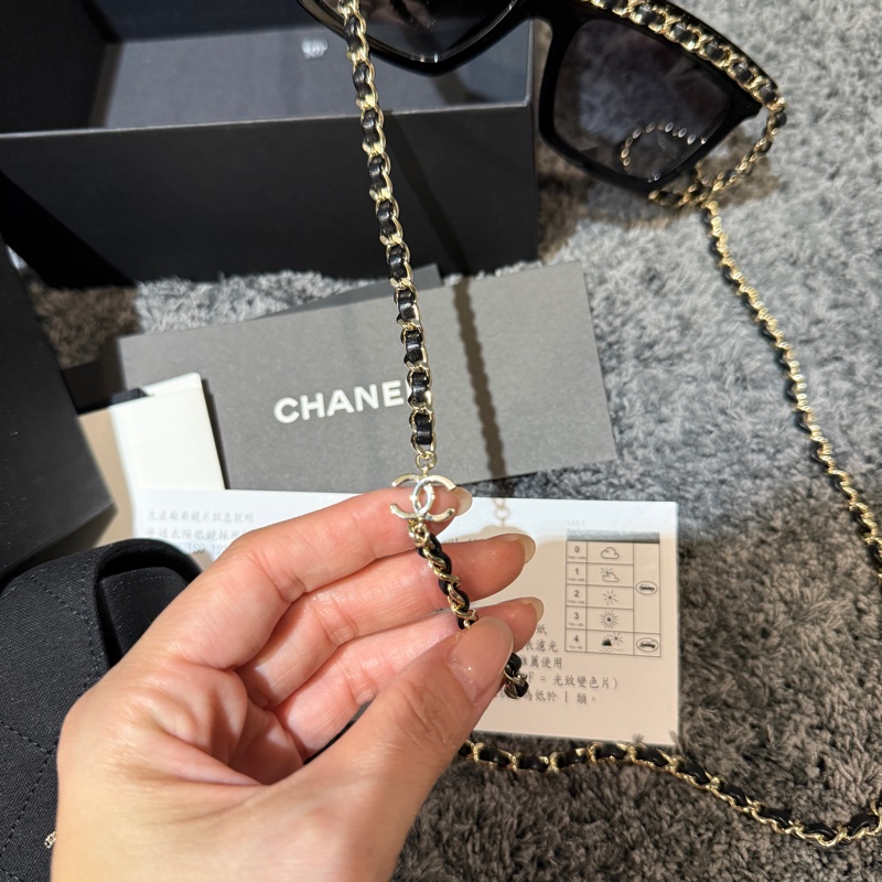 香奈兒鏈條墨鏡-8