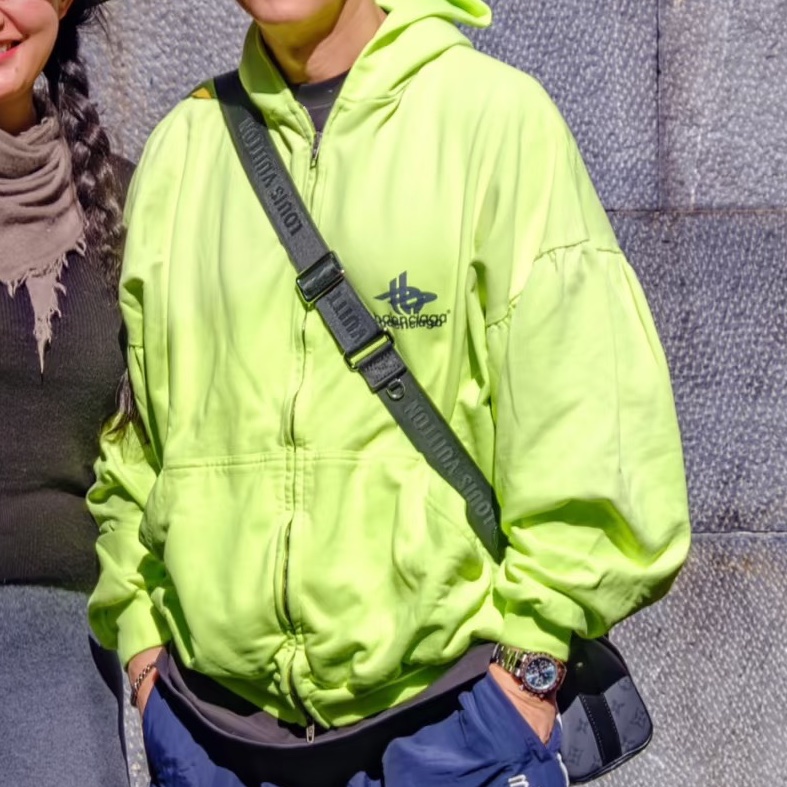多明星同款🈶臺灣購證😍全新Balenciaga巴黎世家顯白亮色外套L號-2