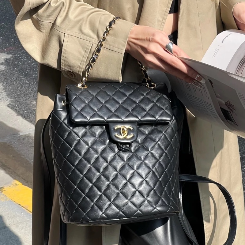 美到窒息🥹限量售出🈶購證Chanel香奈兒黑銀菱格紋小號薩爾茲堡後背雙肩包-5