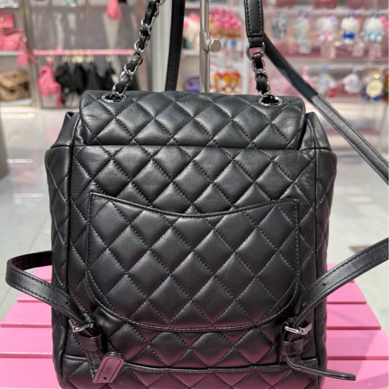 美到窒息🥹限量售出🈶購證Chanel香奈兒黑銀菱格紋小號薩爾茲堡後背雙肩包-14