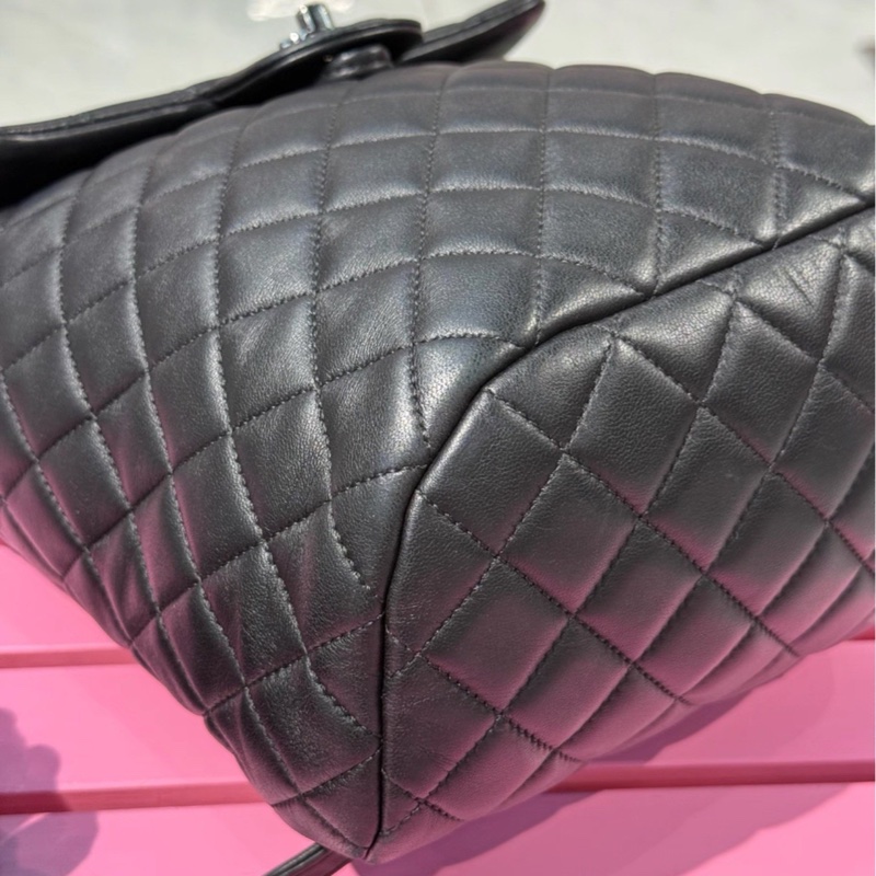 美到窒息🥹限量售出🈶購證Chanel香奈兒黑銀菱格紋小號薩爾茲堡後背雙肩包-16