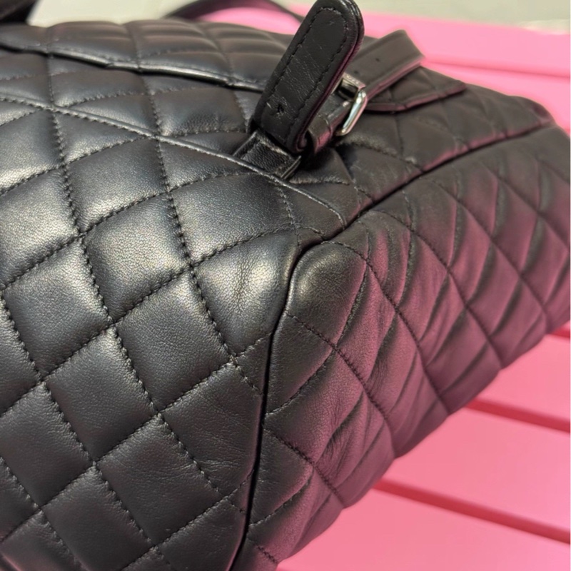 美到窒息🥹限量售出🈶購證Chanel香奈兒黑銀菱格紋小號薩爾茲堡後背雙肩包-19