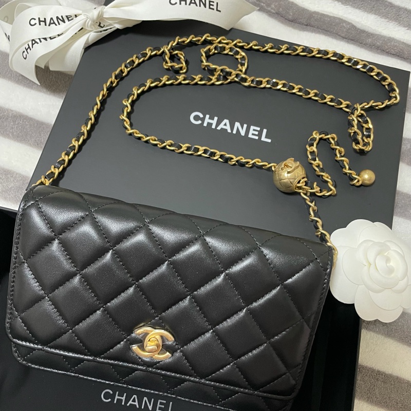 全新台灣專櫃購入 CHANEL 香奈兒 黑色小羊皮 金球鏈帶皮夾 黑色金球 WOC 黑色金鏈 鏈帶可調式 金球款 全配有購證 全球5年保固-2