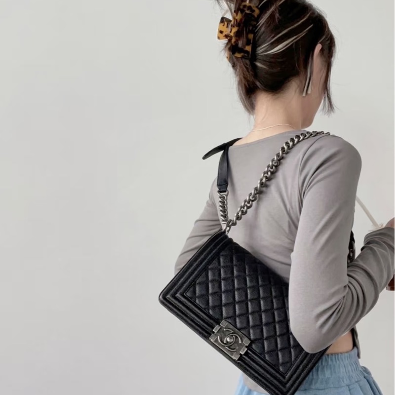 #23年芯片款 #全皮內裡 #近新閒置 香奈兒黑銀leboy25中號 #全網最低甩賣💰-2