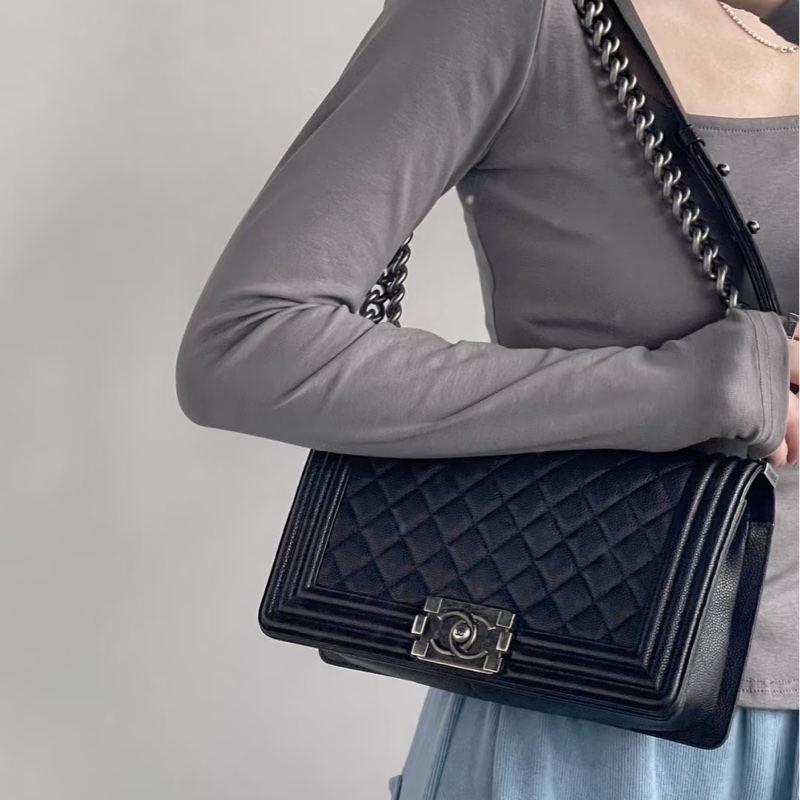 #23年芯片款 #全皮內裡 #近新閒置 香奈兒黑銀leboy25中號 #全網最低甩賣💰-4