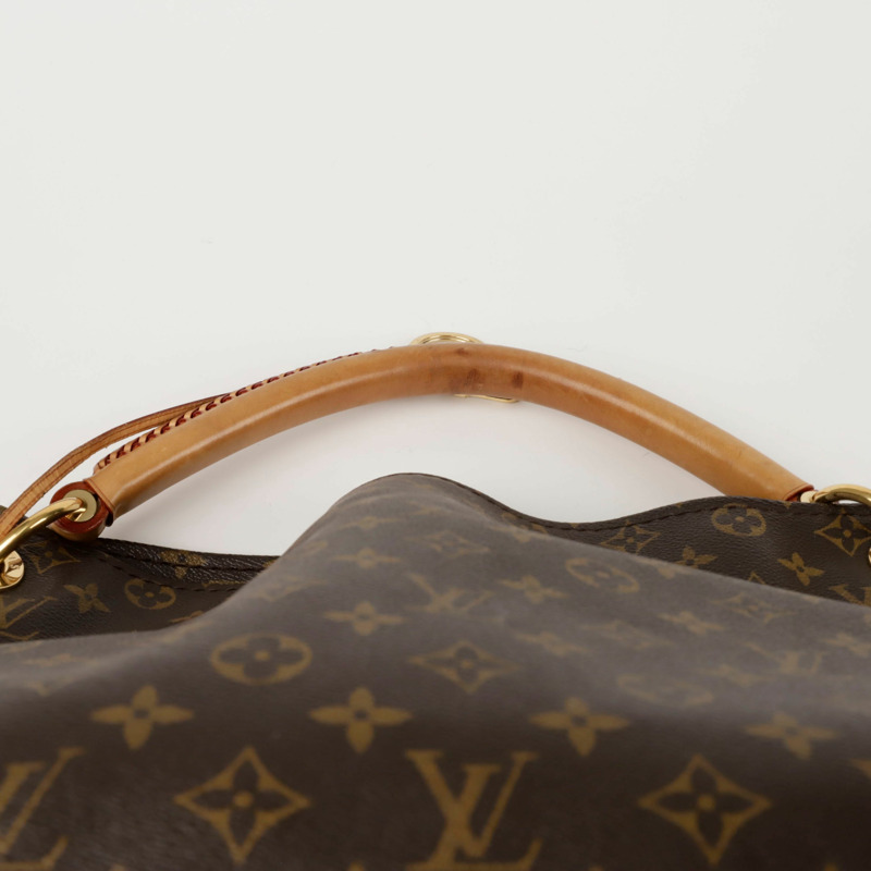 LOUIS VUITTON M40249 Ache MM 單肩包-10