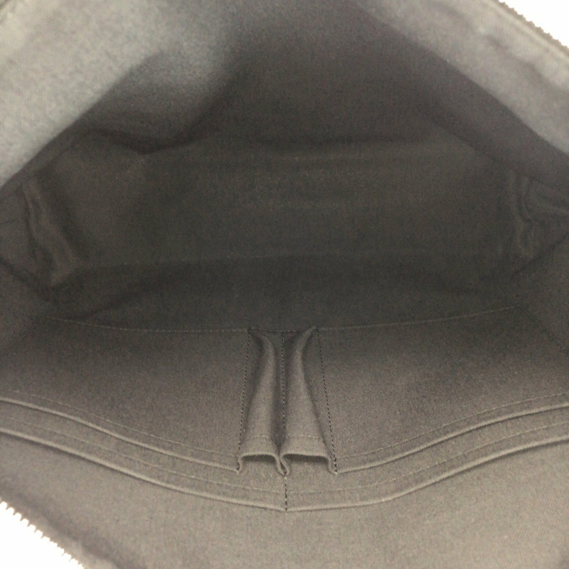 路易威登 Damier Graphite Mick MM 黑色皮革肩背包,銀色五金配件,N41106,男士商務款-8