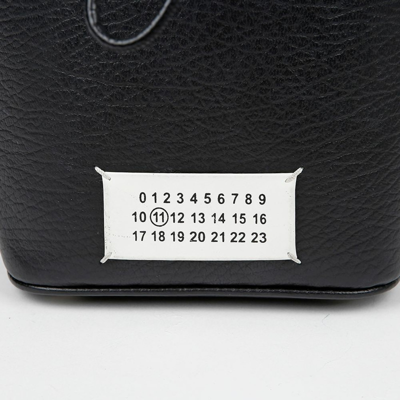 MAISON MARGIELA S61WG0035 5AC 小號水桶手提單肩包-1