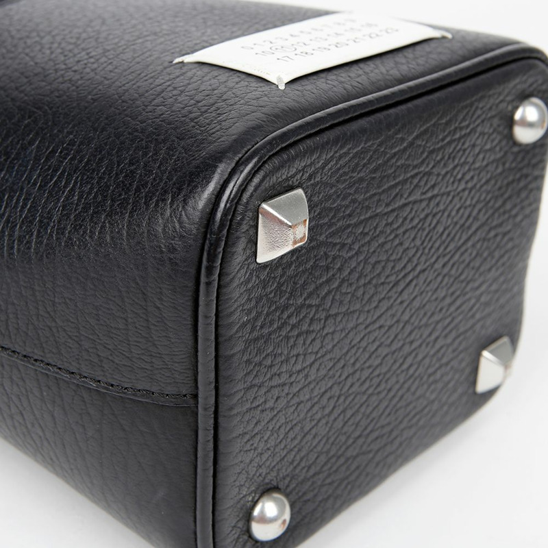 MAISON MARGIELA S61WG0035 5AC 小號水桶手提單肩包-6