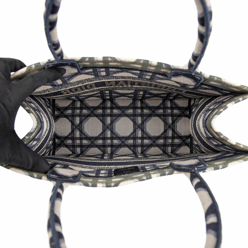 DIOR M1296ZZAU 中號手提包-12