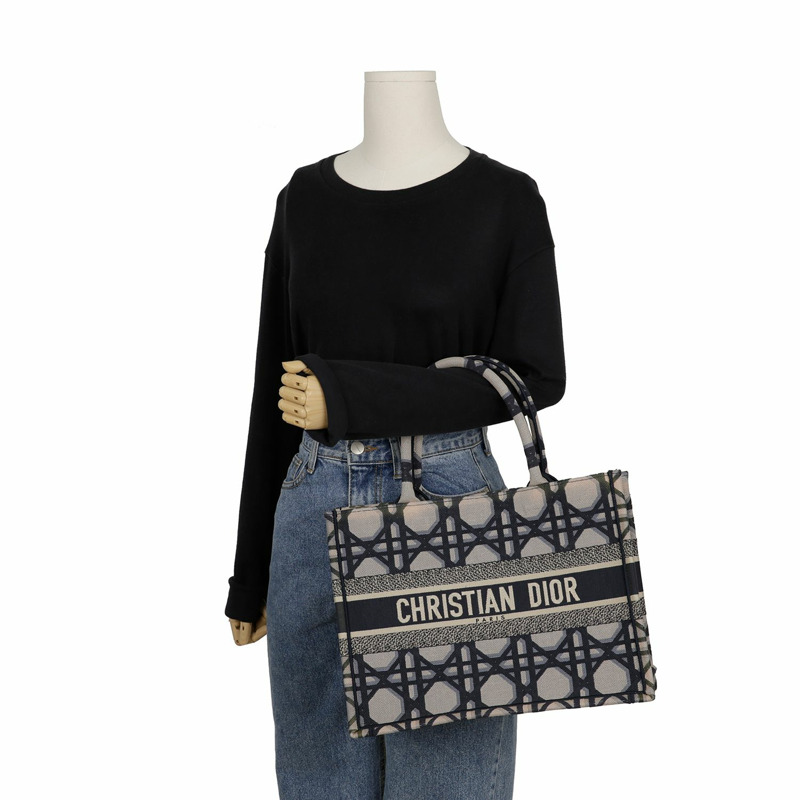 DIOR M1296ZZAU 中號手提包-13