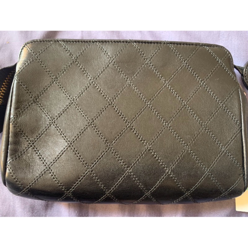 Chanel老香手拿包  斜背包小巧可愛 （已改造可斜背）小歸小還蠻能裝的呢-2