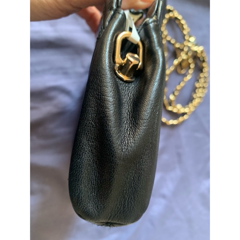 Chanel老香手拿包  斜背包小巧可愛 （已改造可斜背）小歸小還蠻能裝的呢-5