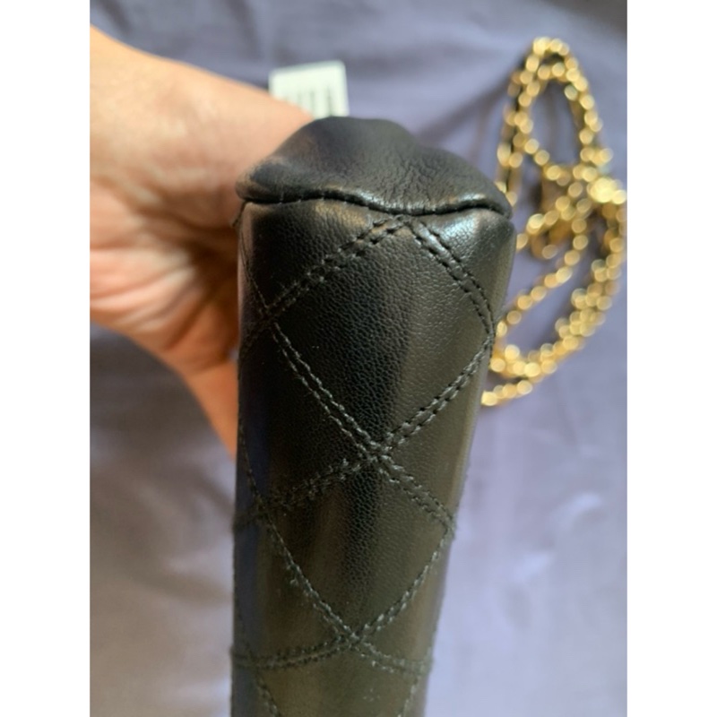 Chanel老香手拿包  斜背包小巧可愛 （已改造可斜背）小歸小還蠻能裝的呢-13