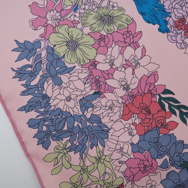 【盒子吊牌在♥️閒置品】Hermès 愛馬仕 Robe Légère 粉色 花神 花卉小馬 絲巾 大方巾 90cm-6