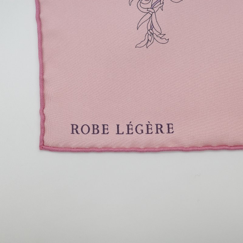 【盒子吊牌在♥️閒置品】Hermès 愛馬仕 Robe Légère 粉色 花神 花卉小馬 絲巾 大方巾 90cm-10