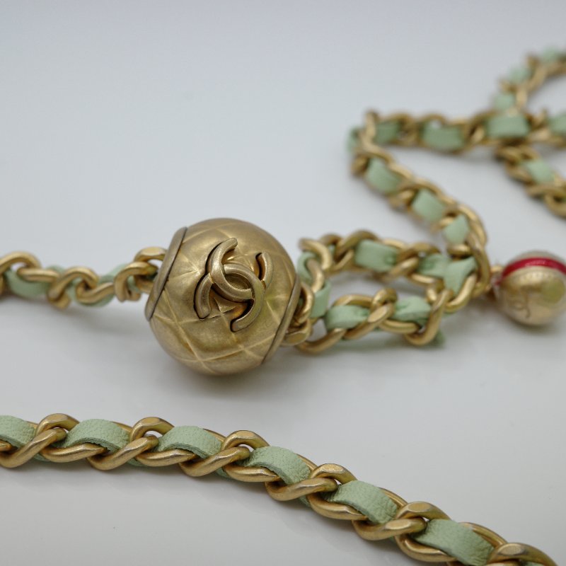 CHANEL 香奈兒 酪梨綠 羊皮 小金球 調節扣 方形小盒子 鏈條包-10