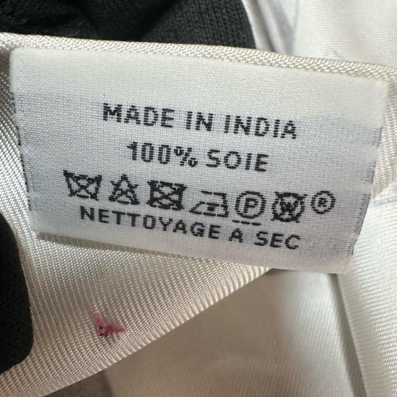 HERMES爱马仕 潮流复古 真丝 丝巾 女款 黑白彩宝-6